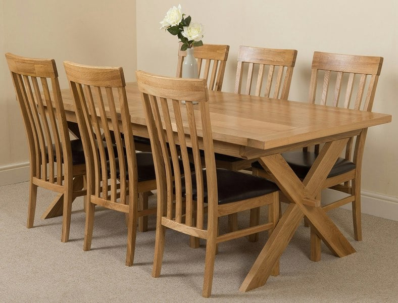 That's Furniture Vermont Cross Leg Oak Extending Dining Table with Harvard Oak Chairs