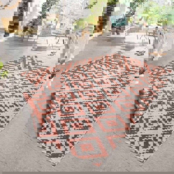 The Rugs Malta Reversible Indoor-Outdoor Rug - Stylish