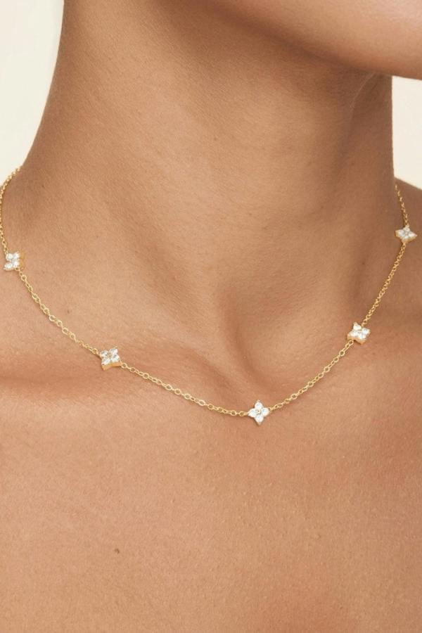 Serla Gold Clover Diamond Necklace