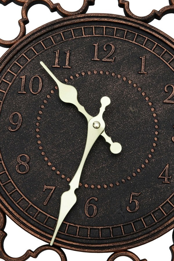 Living and Home Retro Cut-out Table Desk Clock Resin