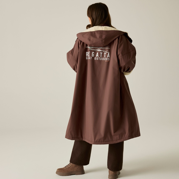 Regatta Unisex Adult Seaside Waterproof Changing Robe - Dark Cherry
