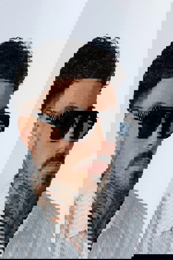 SVNX Retro Ribbed Navigator Sunglasses in Black