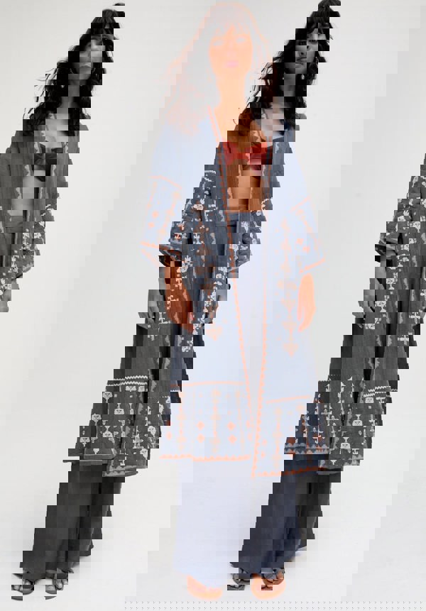 Gloral Edge To Edge Embroidered Kimono In Grey