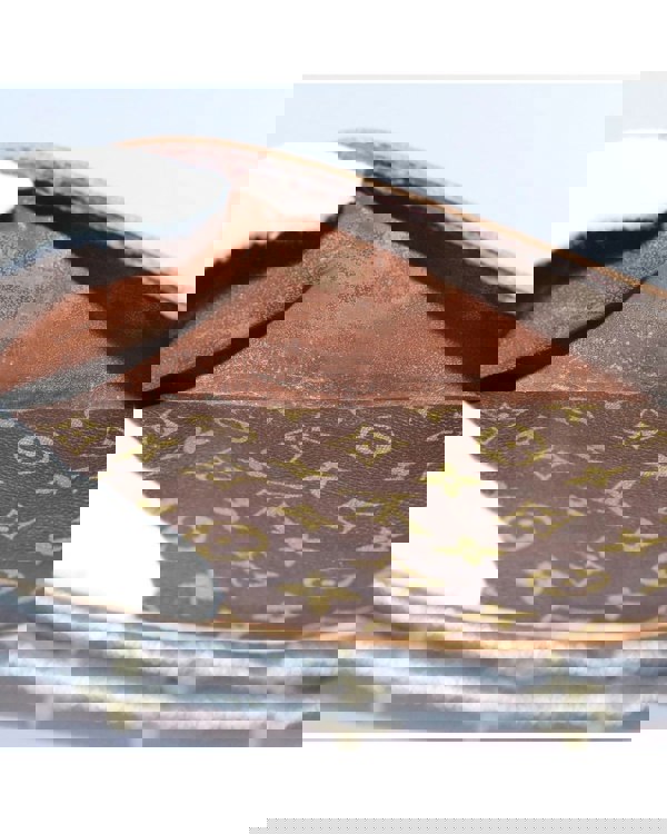 158591553.jpg