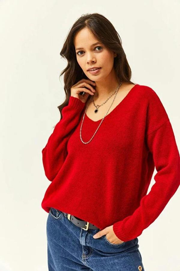 Hoxton Gal V-Neck Soft-Texture Knit Sweater