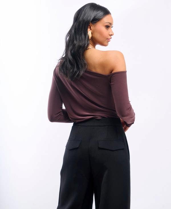 Needs No Label Chocolate Jersey Hardware Top