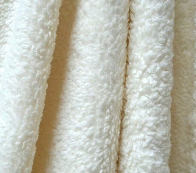 ISTOOLS Luxury Footstool – Soft Cozy Fur Bench for Living Room Comfort