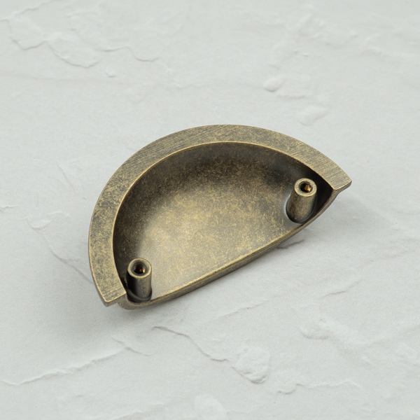 Handle & Home Antique Brass Cup Handle and Coordinating Knob