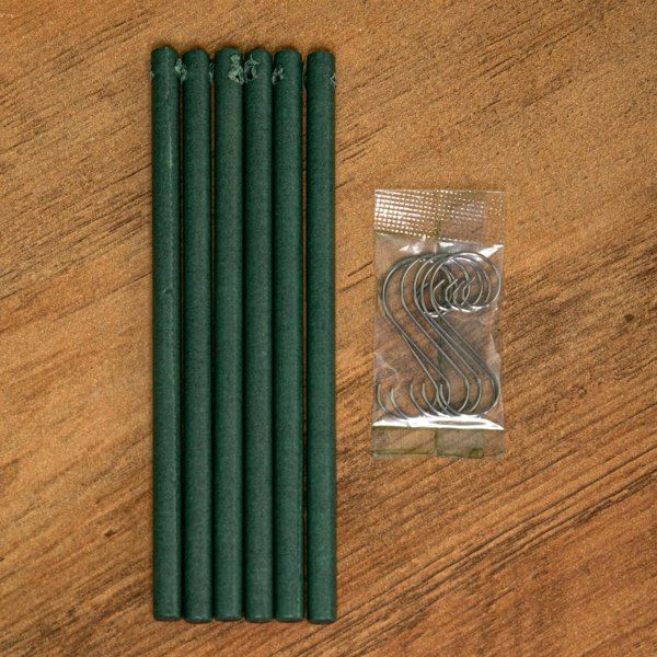 Samuel Alexander 25g Snowberry Pine Scented Christmas Scentsicles with 6 Hanging Hooks
