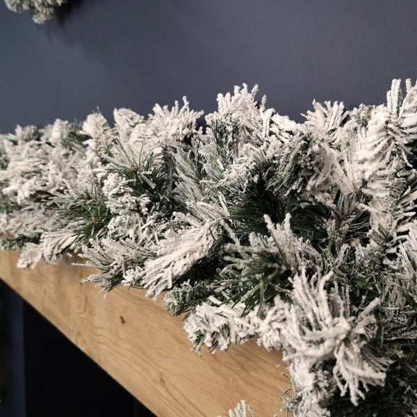 Samuel Alexander 2.7m Green Snow Flocked Christmas Garland with 190 Tips