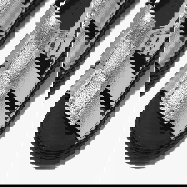 FitFlop FitFlop GEN-FF TUMBLED Womens Ankle Strap Sandals Silver