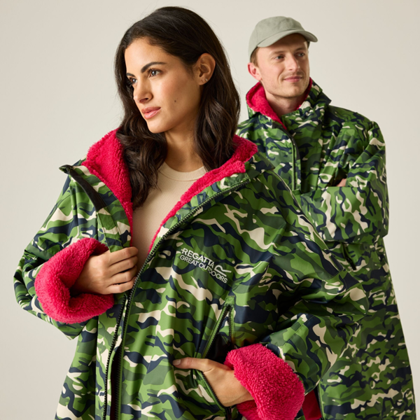 Regatta Unisex Adult Camouflage Oversized Changing Robe - Cactus Green