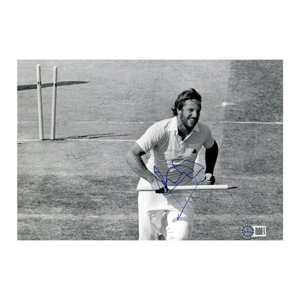 Ian Botham Signed 12x8 Photo