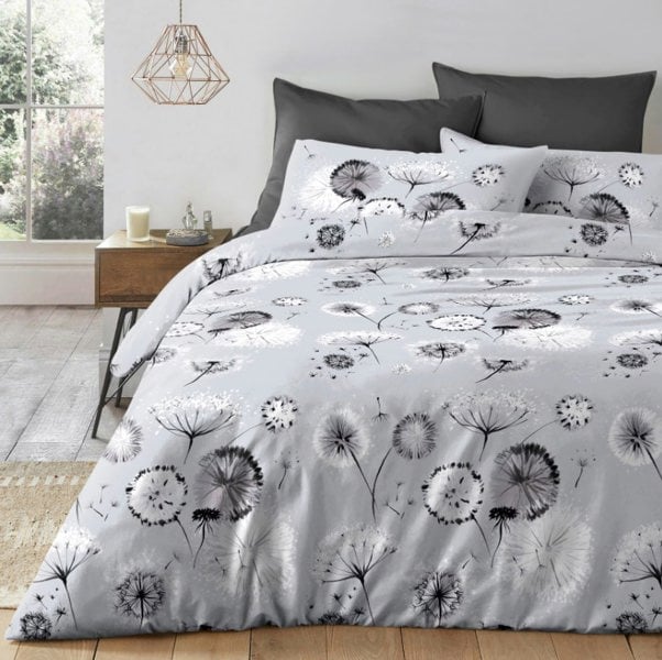 Velosso Dandelion Printed Cotton Blend Duvet Cover and Pillowcase Set