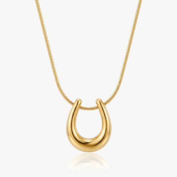 MUCHV Chunky Horseshoe Pendant Necklace