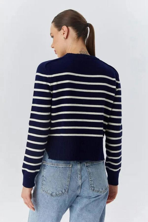 Hoxton Gal Soft-Textured Striped Knit Sweater