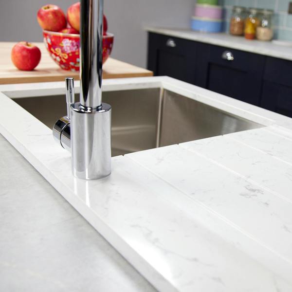 Flode Storsjon | Counter Top Carrera Marble Shroud with 44 x 44 x 20cm Brushed Steel 1 Bowl Sink