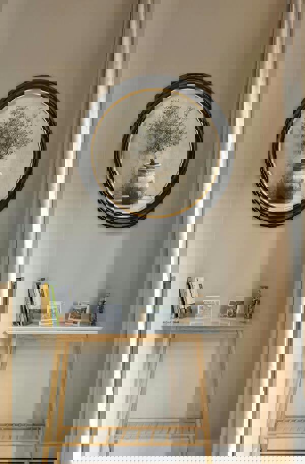 Exceptional Art The Olive Tree - Oxford Round Frame