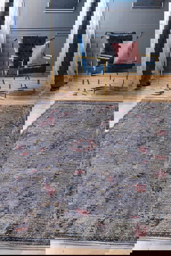 Traditional Floral Vintage Rug – Grey, Blue & Beige Elegance