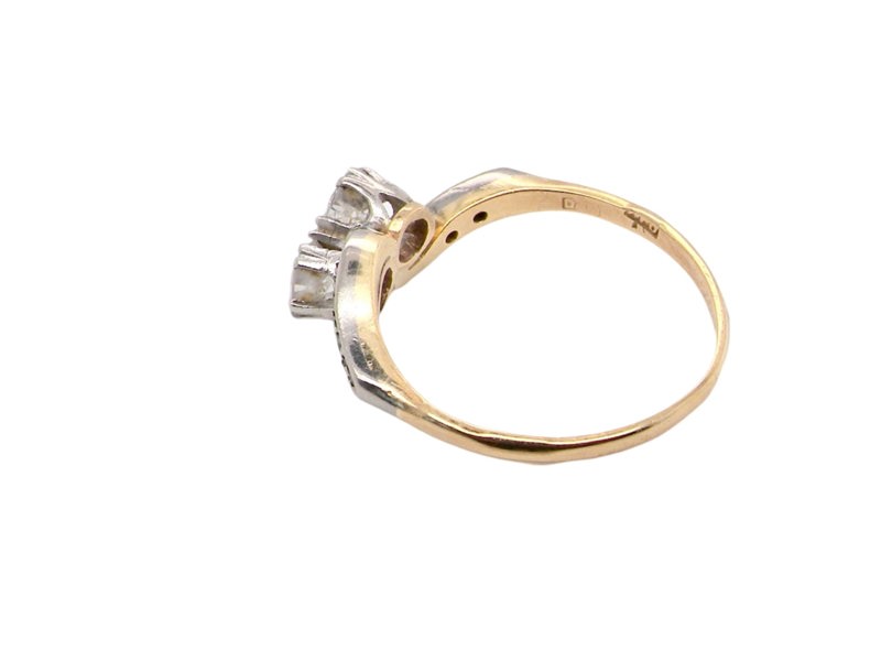 Vintage Tom A vintage Toi Et Moi Diamond Ring