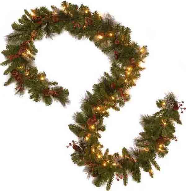 Leaper Christmas Pine Cone Vine Wreath