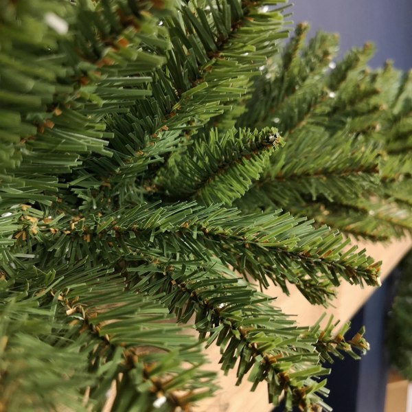 Samuel Alexander 2.7m x 30cm Plain Green Christmas Garland with 260 Bullet Tips