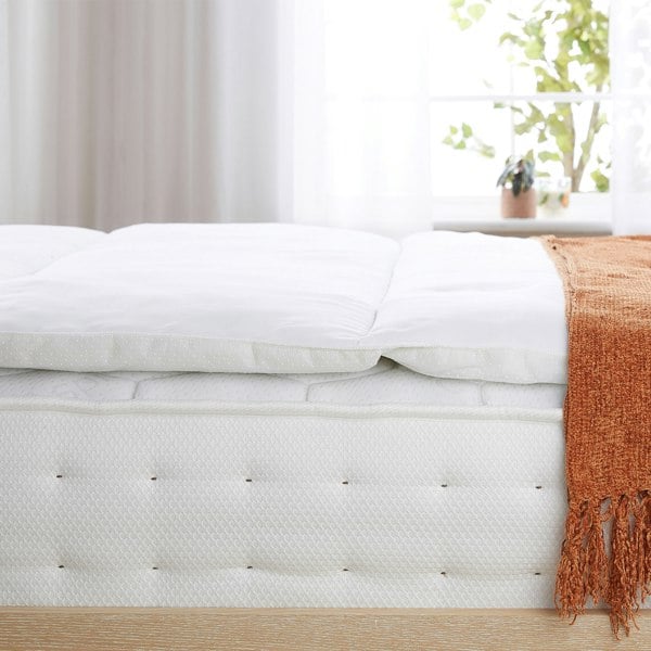 Slumberdown Sleep Soundly Climate Control Mattress Topper