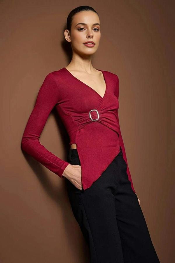 WOVCOR Asymmetrical Fitted Knit Blouse with Accessory Detail