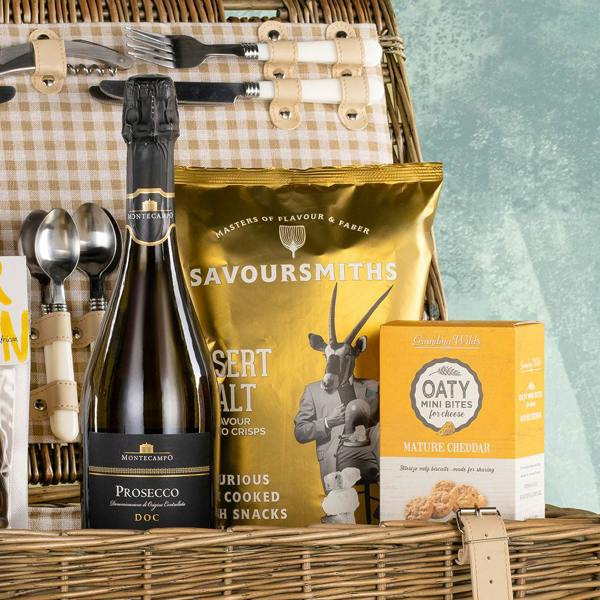 The Perfect Picnic Hamper
