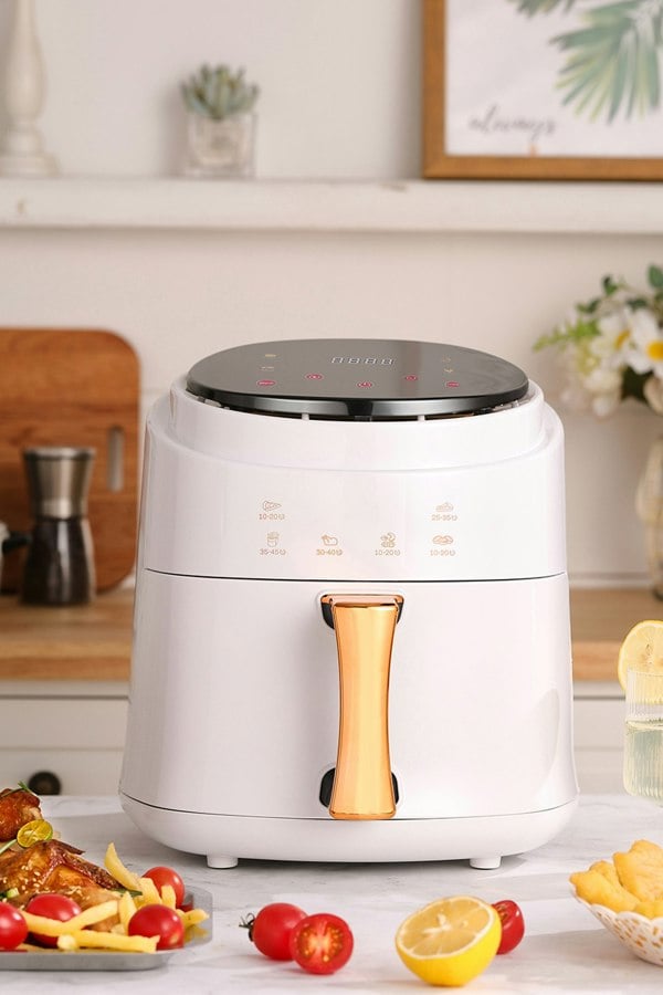 Living and Home 8L Digital Touchscreen Air Fryer with 4 Menus & Insulation Function