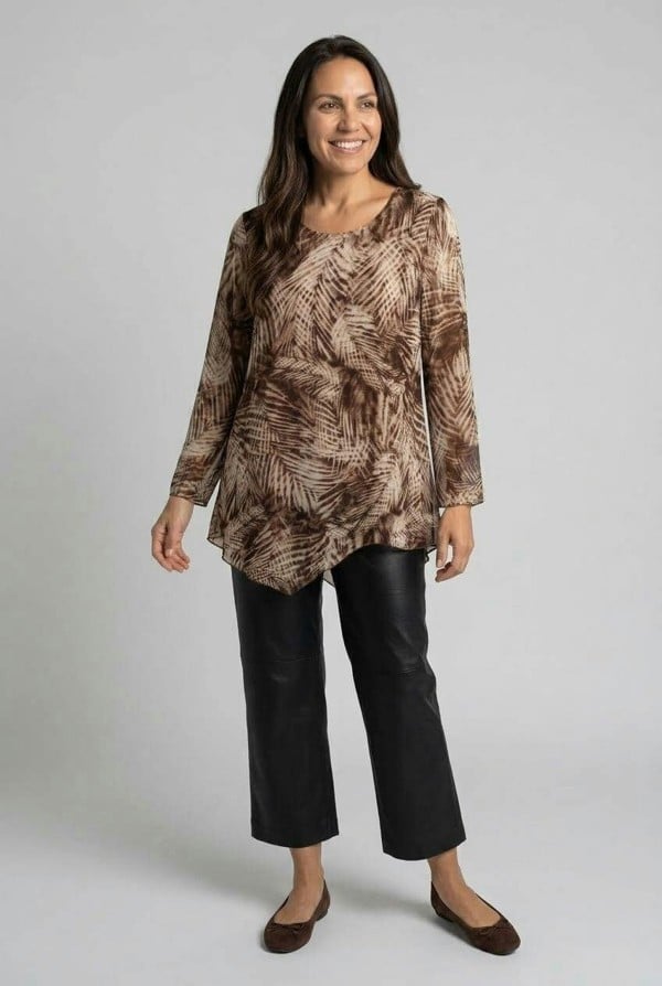 Izabel London Printed Long Sleeve Hanky Hem Tunic Top