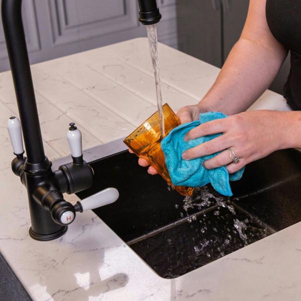 Flode korsa | Traditional Cruciform Style 3 in 1 Instant Boiling Tap | White Ceramic Levers | Matt Black Finish