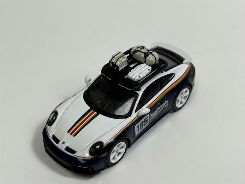 Mini GT Porsche 911 Dakar Rallye Design Package White Gentian Blue Metallic LHD 1:64 Mini GT MGT00805L