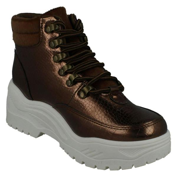 Spot On Ladies Spot On Flat Chunky Sole Ankle Boots F4437