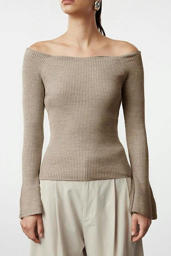 WOVCOR Carmen Collar Knit Sweater