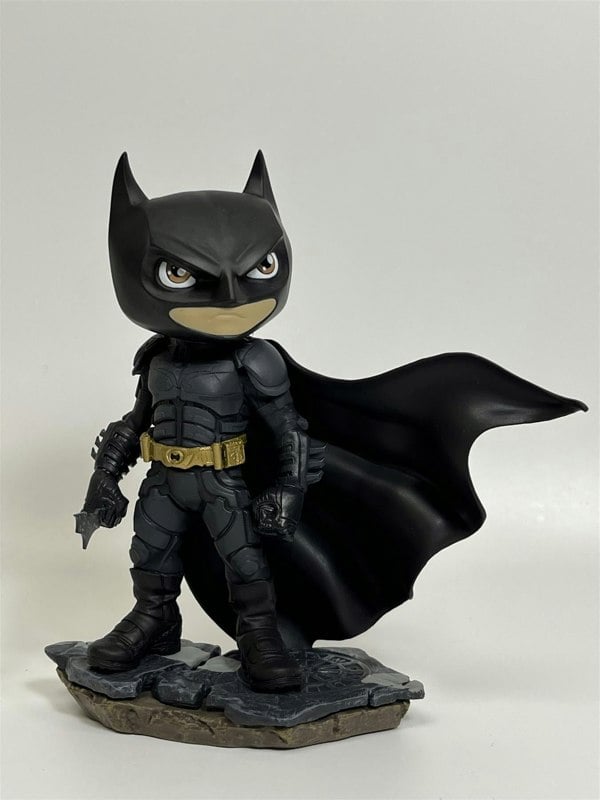 Iron Studios The Dark Knight Batman Approx 6 Inches DCCTDK34020