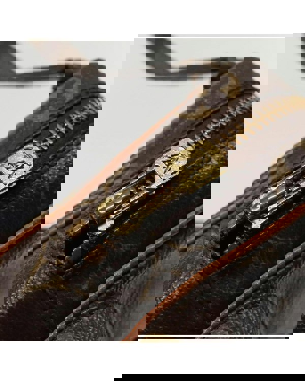 195226093.jpg