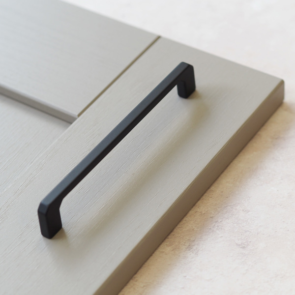 Handle & Home Matt Black Angled End D-Bar Handles