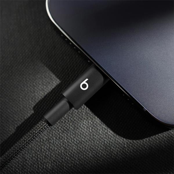 Beats 1.5M USB C to Lightning Woven Cable Bolt Black - MDGK4ZM/A