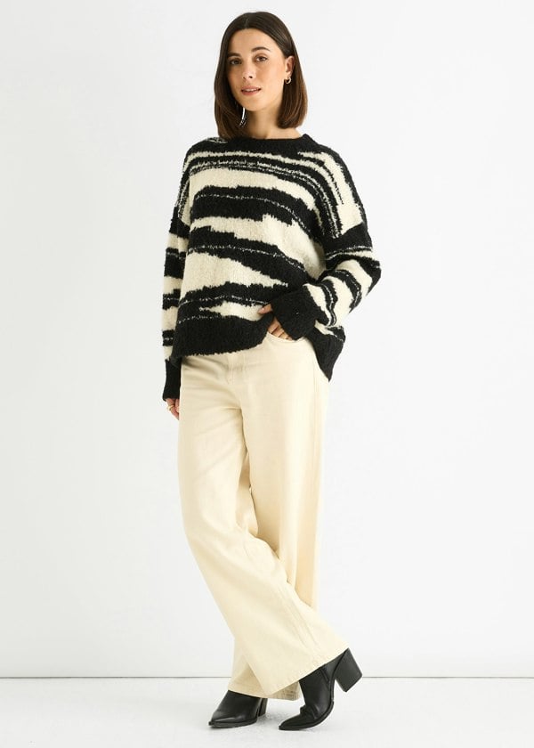 Gini London Mono Abstract Oversized Recycle Knit Jumper