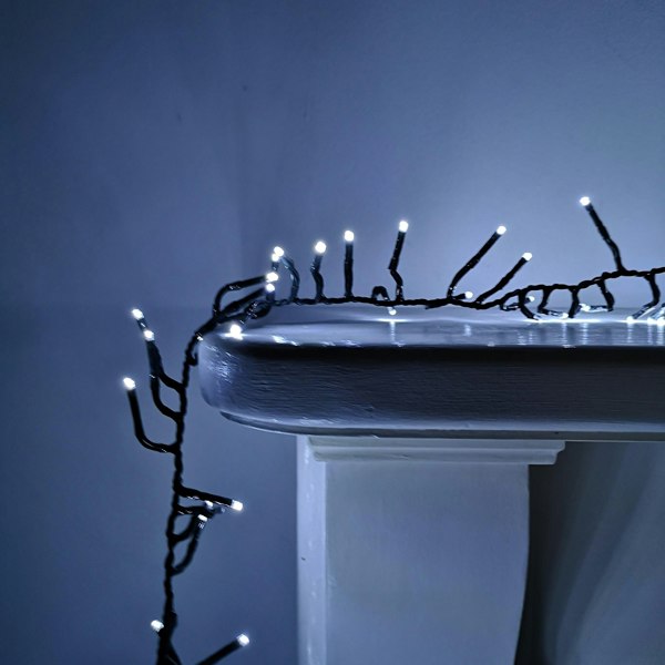 Samuel Alexander 480 LED 6.2m Premier Clusterbrights Indoor Outdoor Multifunction Mains Operated Christmas Cluster Lights with Timer in Cool White