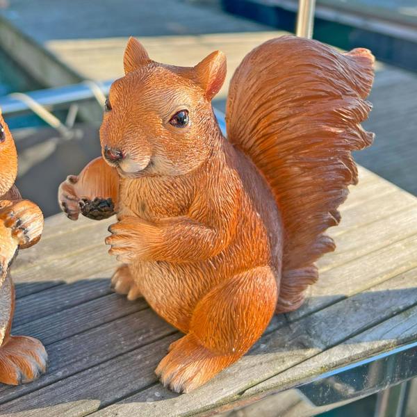 Ferncrest Trading Pair of Realistic Red Squirrel Garden Animal Ornaments
