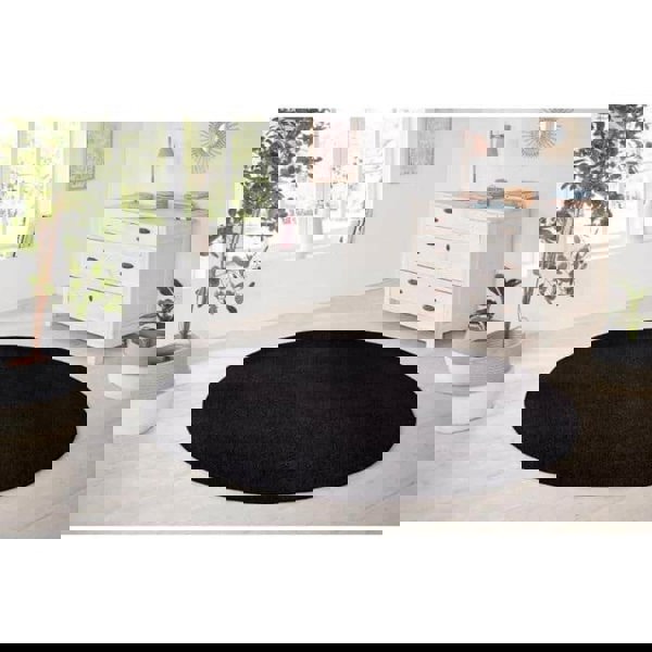 The Rugs Luxurious Plain Design Rug for Every Home