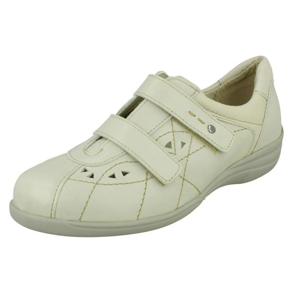 DB Shoes Ladies Easy B Casual Flat Shoes Cynthia