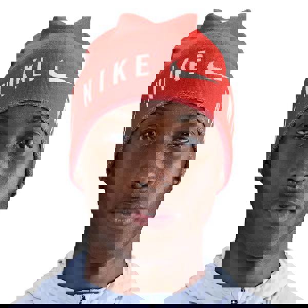 Nike U Knitted Dri-FIT Cuffed Beanie - Red - 