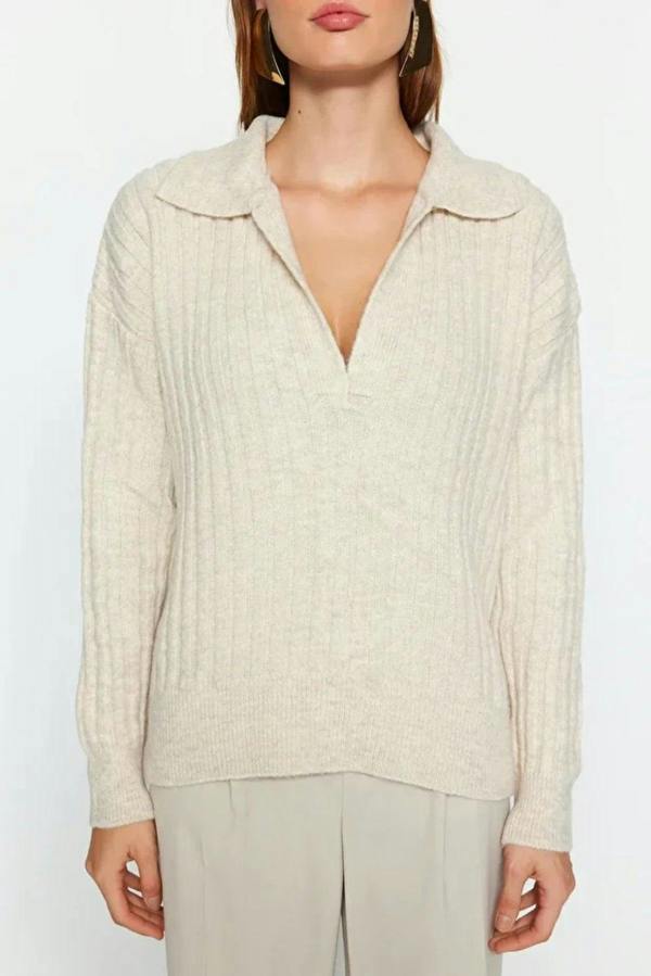Hoxton Gal Soft-Textured Viscose Polo Neck Knit Sweater