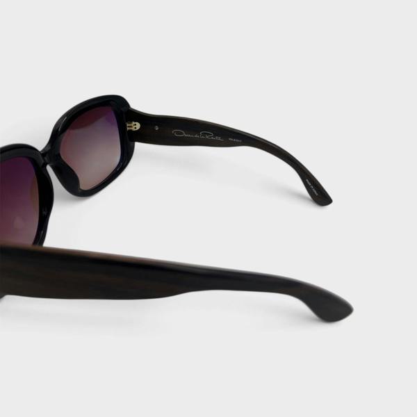 Supplied Fashion Linda Farrow oversized sunglasses in black and burgundy with Oscar De La Renta branding on the temple