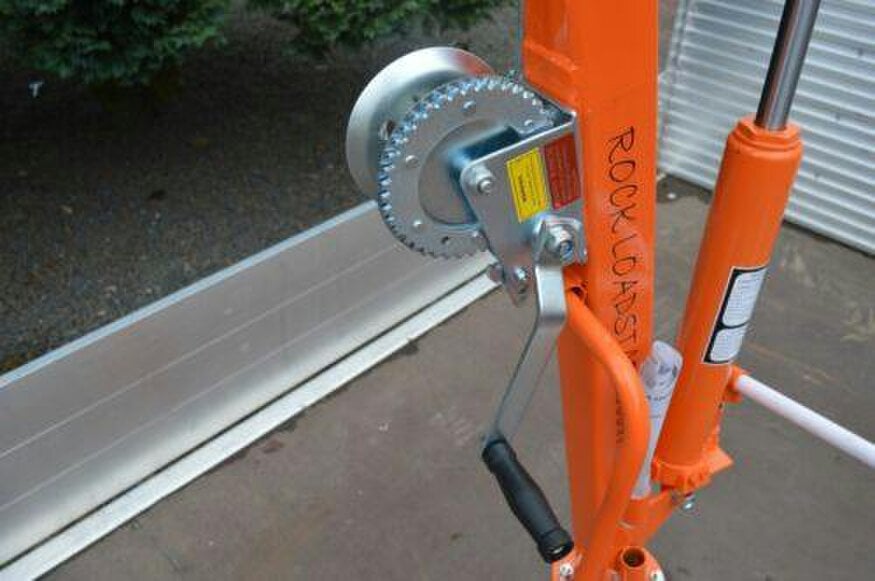 Rock Machinery 1000lb Swivel Lifting Crane With Winch