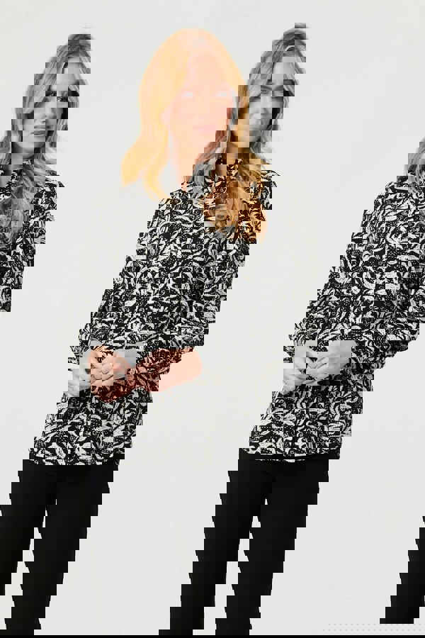 Black | Leaf Print Long Balloon Sleeve Shirt
