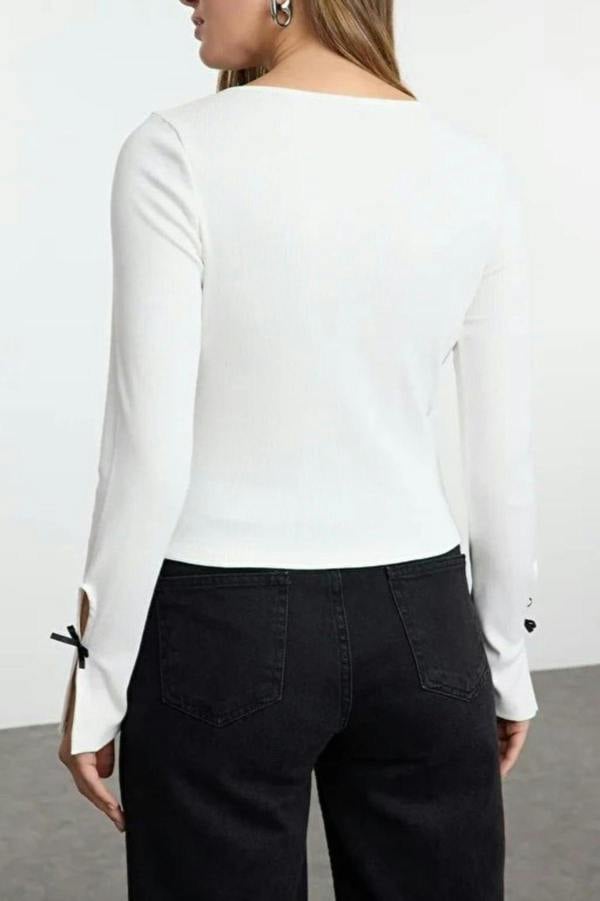 WOVCOR Crew Neck Knit Blouse with Bow and Cut Out Detailed